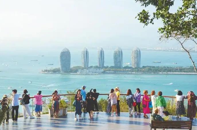 三亚节后旅游市场迎来错峰热潮