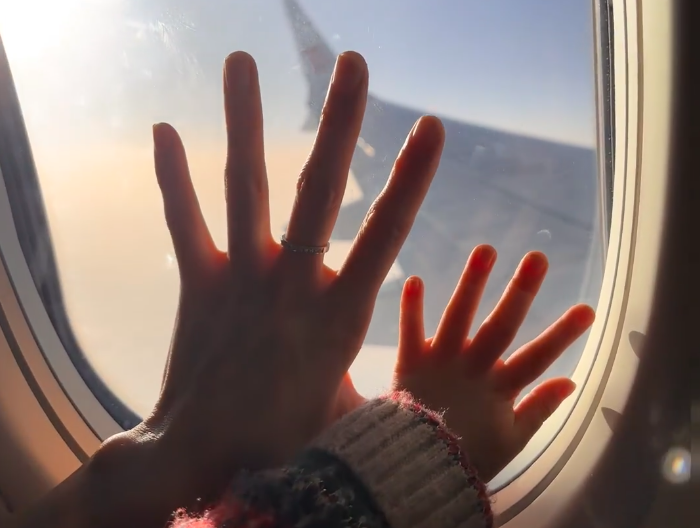 携带小孩坐飞机怎么买票？-上海鸿旅票务服务有限公司